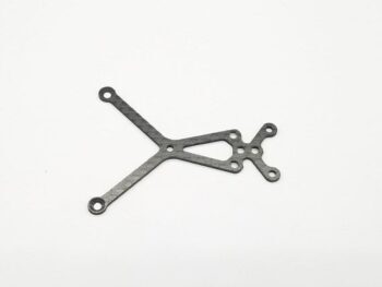 De foto toont een donkergrijs, Y-vormig onderdeel met meerdere gaten, waarschijnlijk gemaakt van carbon. Het heeft een gestructureerd oppervlak.