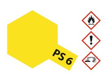 De afbeelding toont een geel, zeshoekig vlak met de tekst 'PS 6' erop. Rechts staan drie gevarendriehoeken met symbolen voor ontvlambaarheid, irritatie en corrosiviteit.