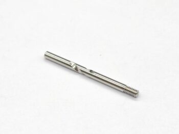De afbeelding toont een zilverkleurige, metalen staaf met een spiraalvormige groef in het midden en schroefdraad aan één uiteinde. Het product ligt op een witte achtergrond.