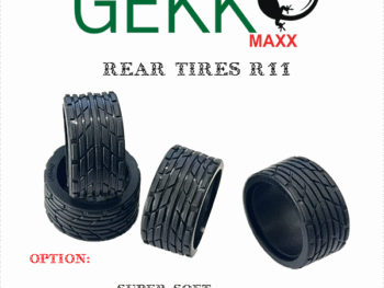 De afbeelding toont vier zwarte RC-autobanden met een grof profiel. Boven de banden staat het logo van 'GEKKO MAXX' en de tekst 'REAR TIRES R11'.