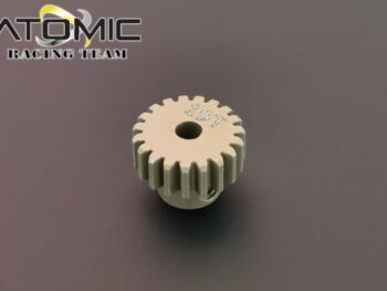 Op de foto is een zilverkleurig metalen tandwiel te zien met 19 tanden en een centrale boring. Het heeft een kleine stelschroef aan de zijkant en de tekst '19T' is op het oppervlak gegraveerd.