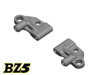 De afbeelding toont twee grijze, metalen onderdelen met diverse gaten en uitsteeksels. Ze lijken symmetrisch te zijn, met letters 'A' en 'B' erop gegraveerd.