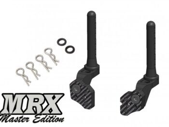 De foto toont twee zwarte body mounts met carbon fiber details. Er zijn ook body clips en ringen afgebeeld.