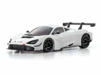 De foto toont een witte modelauto van een McLaren 720S GT3. De auto heeft zwarte details en een achtervleugel.