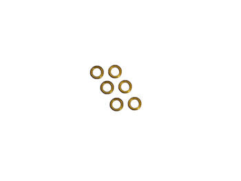 De foto toont zes gouden ringen. De ringen lijken van metaal te zijn gemaakt.