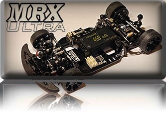 Gedetailleerd chassis van een MRX Ultra RC-auto met een 450 mAh batterij.