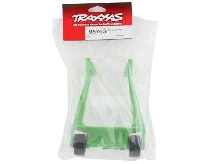 traxxas groene rc auto standaard Groene Traxxas RC auto standaard met wieltjes, verpakt in plastic.