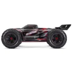 zwarte traxxas sledge rc auto met rode accenten