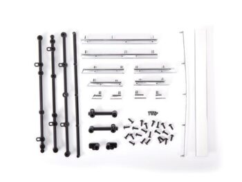 Traxxas TRX9117 Side trim, Chevrolet Blazer (1972), left & right/ rear trim, upper & lower/ retainers, left, right & rear/ 2.6x8 BCS (23)/ 1.6x5 BCS (self-tapping) (5) (fits #9111 body) - een set van diverse onderdelen