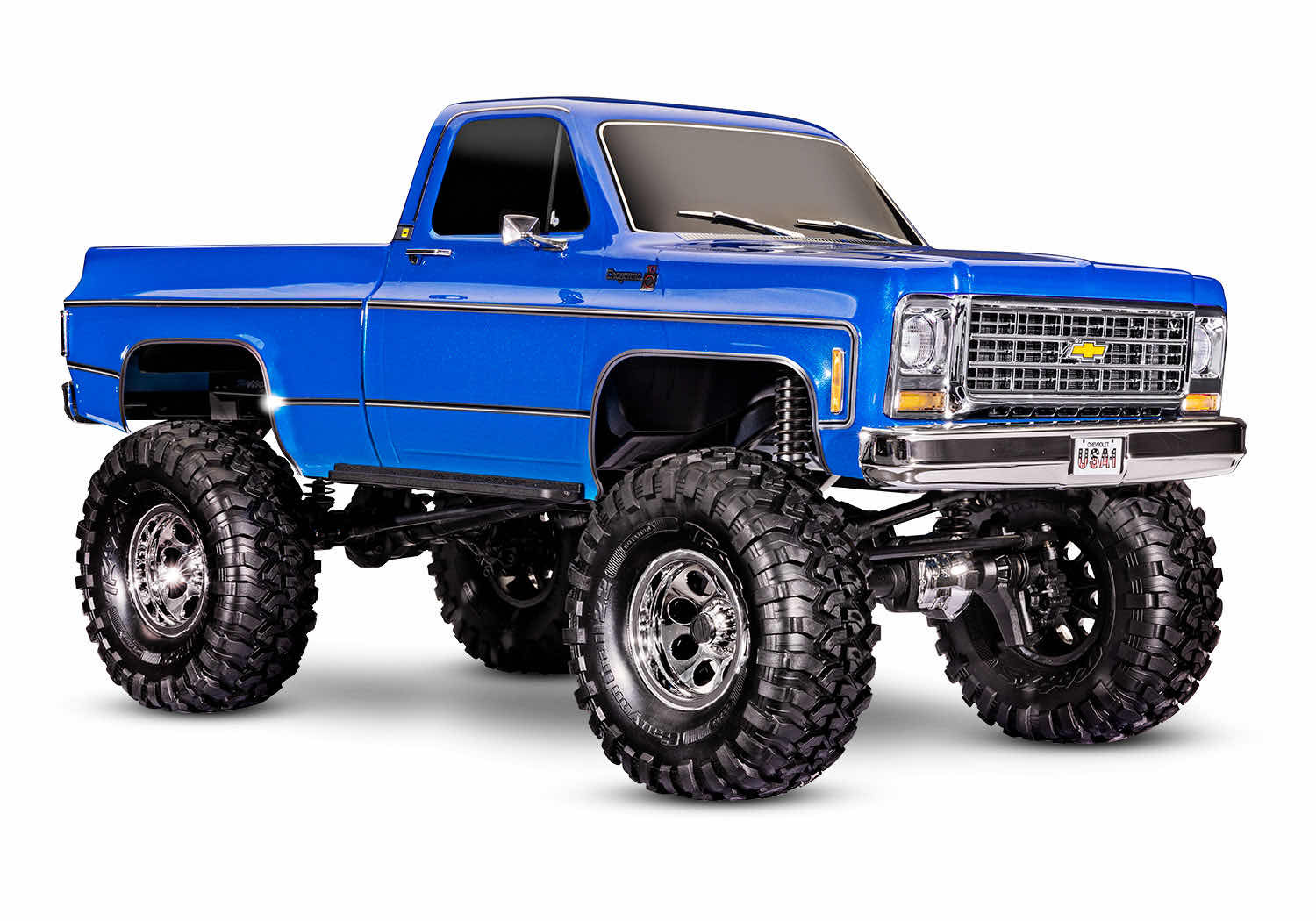 92056-4-TRX4-K10-3qtr-Front-BLUE Traxxas TRX92056-4BLUE Traxxas TRX-4 Chevrolet K10 Cheyenne High Trail Edition - Metallic Blue - een felblauwe radiografisch best