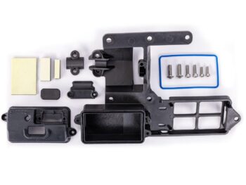 Traxxas TRX10324 Electronics tray with RPM mount/ stuffing tube clamp/ 2.5x8mm CS (stainless) (2)/ 3x10mm CS (stainless) (2)/ 4x12mm BCS (stainless) (2) - een set zwar