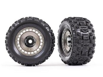 Traxxas TRX9572A Tires and wheels, assembled, glued (3.8' satin black chrome wheels, satin black chrome wheel covers, Sledgehammer tires, foam inserts) (2) - twee gemonte