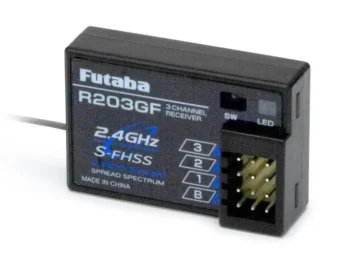 Futaba R203GF 3-kanaals 2.4GHz S-FHSS ontvanger voor radiografische besturing.